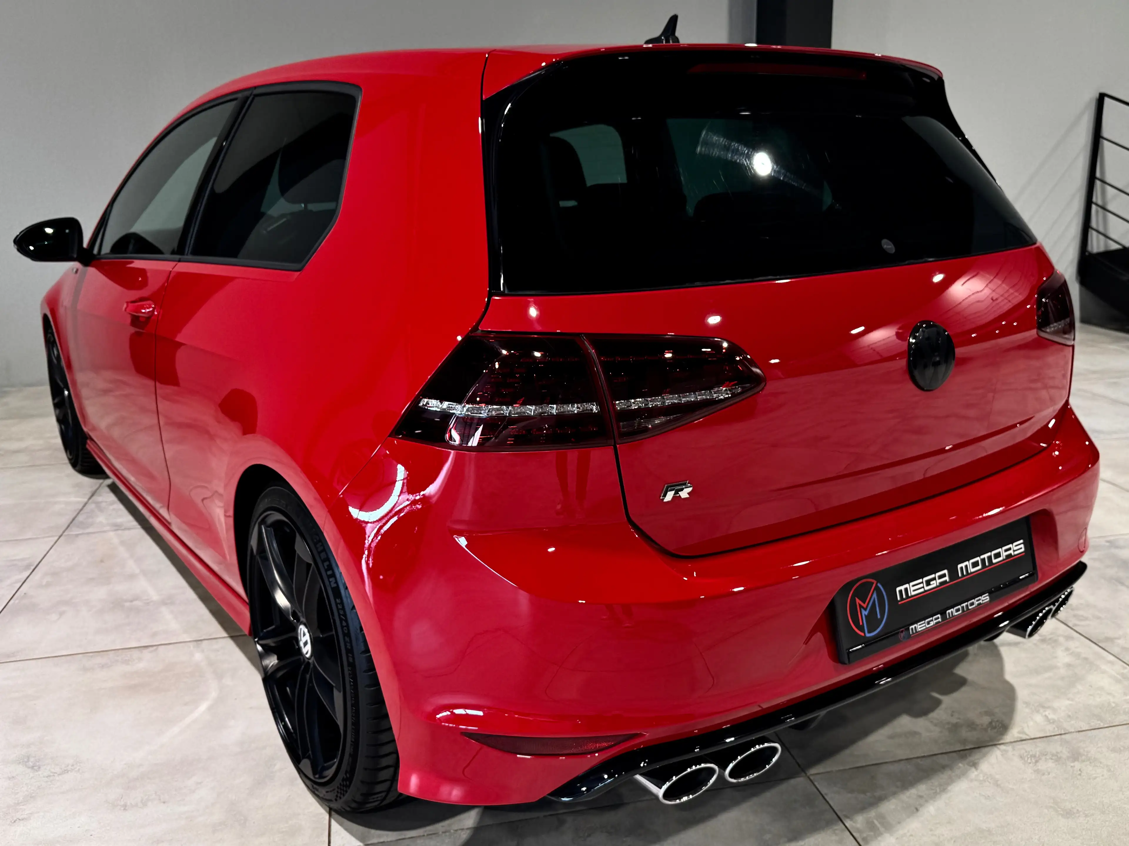 Volkswagen Golf R 2.0TSi 300CV 4MOTiON PACK SHADOW ALCANTARA NAVi + — photo 2
