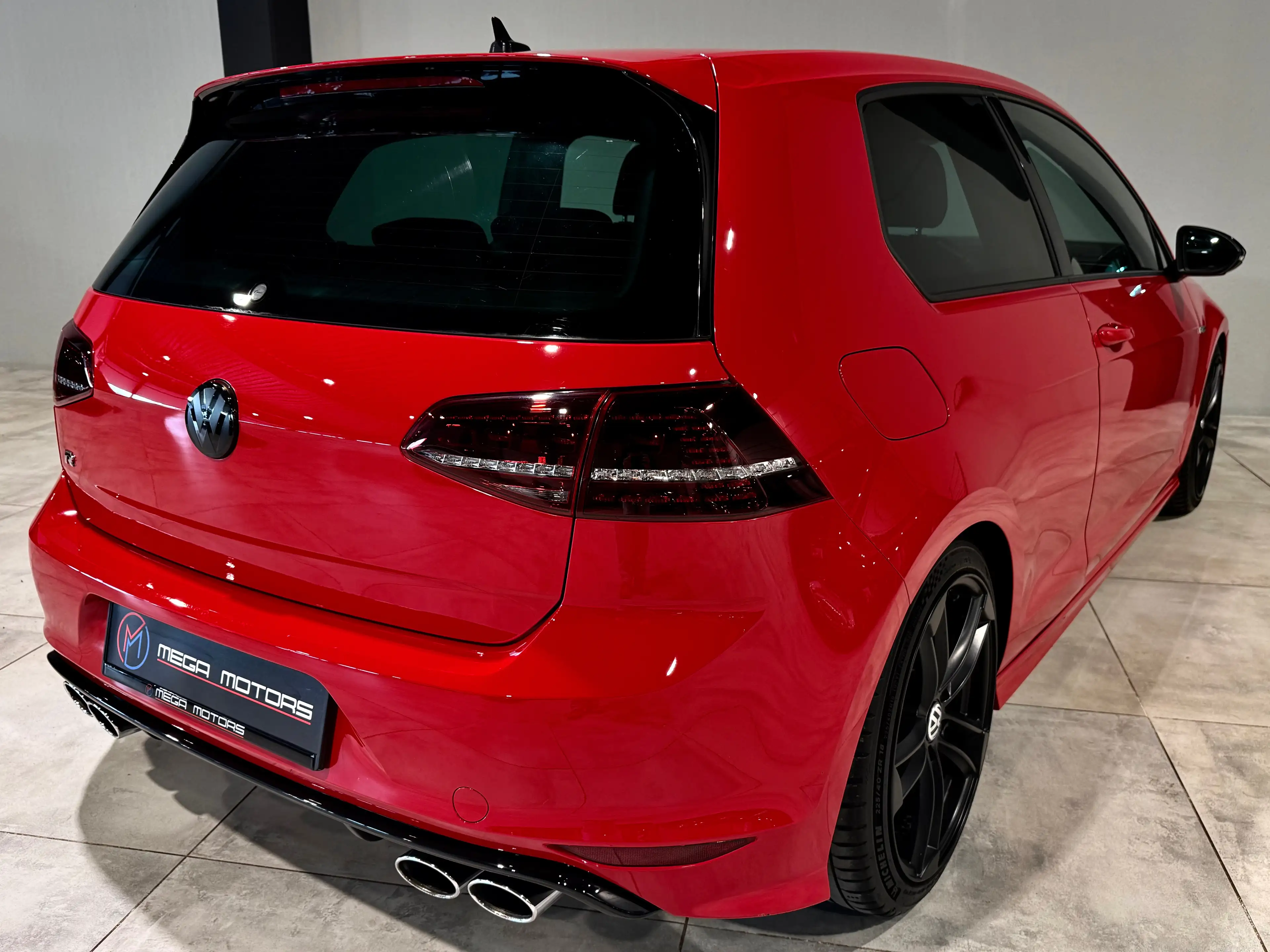 Volkswagen Golf R 2.0TSi 300CV 4MOTiON PACK SHADOW ALCANTARA NAVi + — photo 4