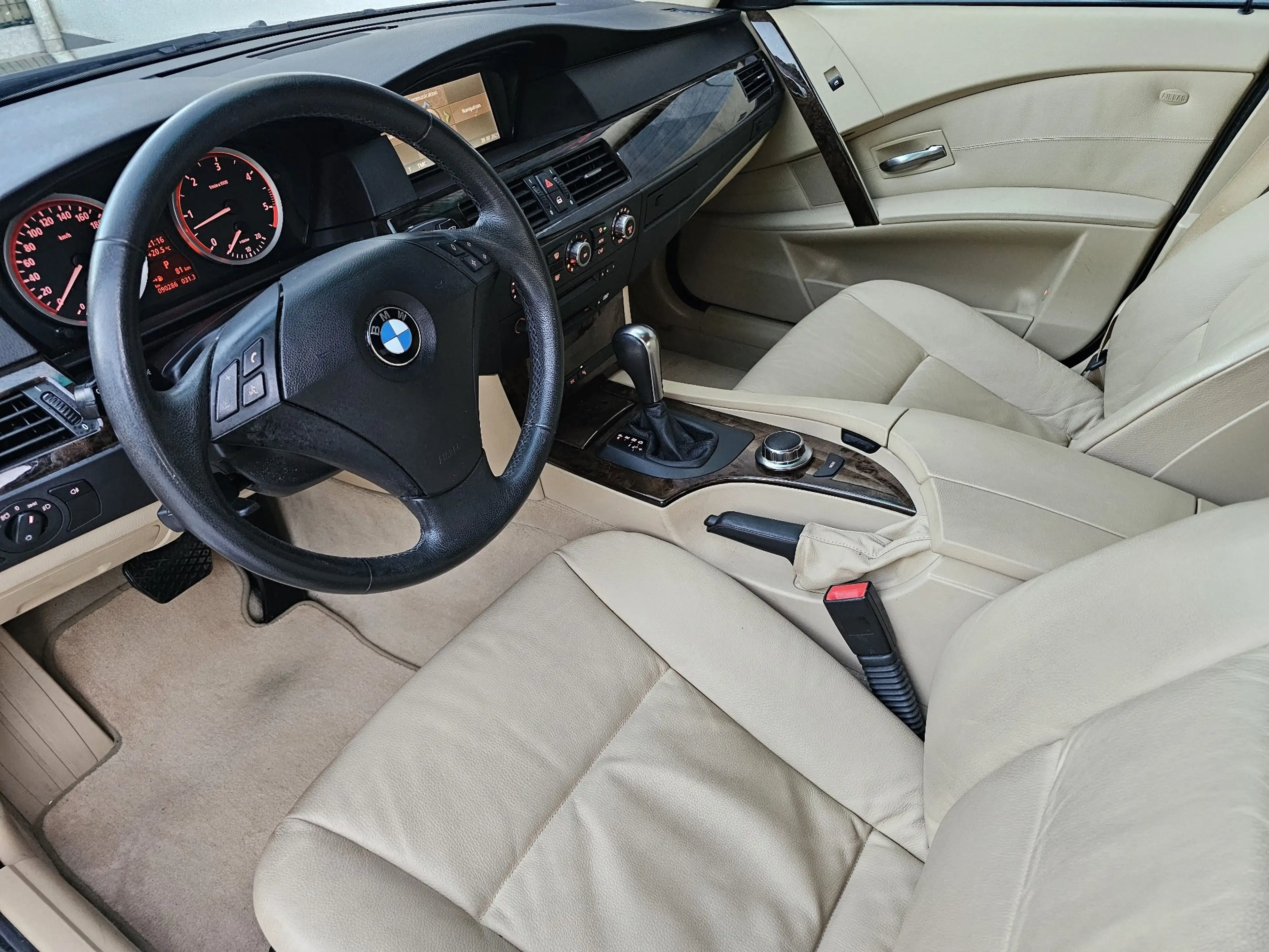 BMW 525 dA (177ch) AUT. 2005 90.286km 1er PROP GARANTIE !! — photo 8