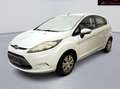 Ford Fiesta 1,6 TDCi 70kW DPF Titanium Weiß - thumbnail 1