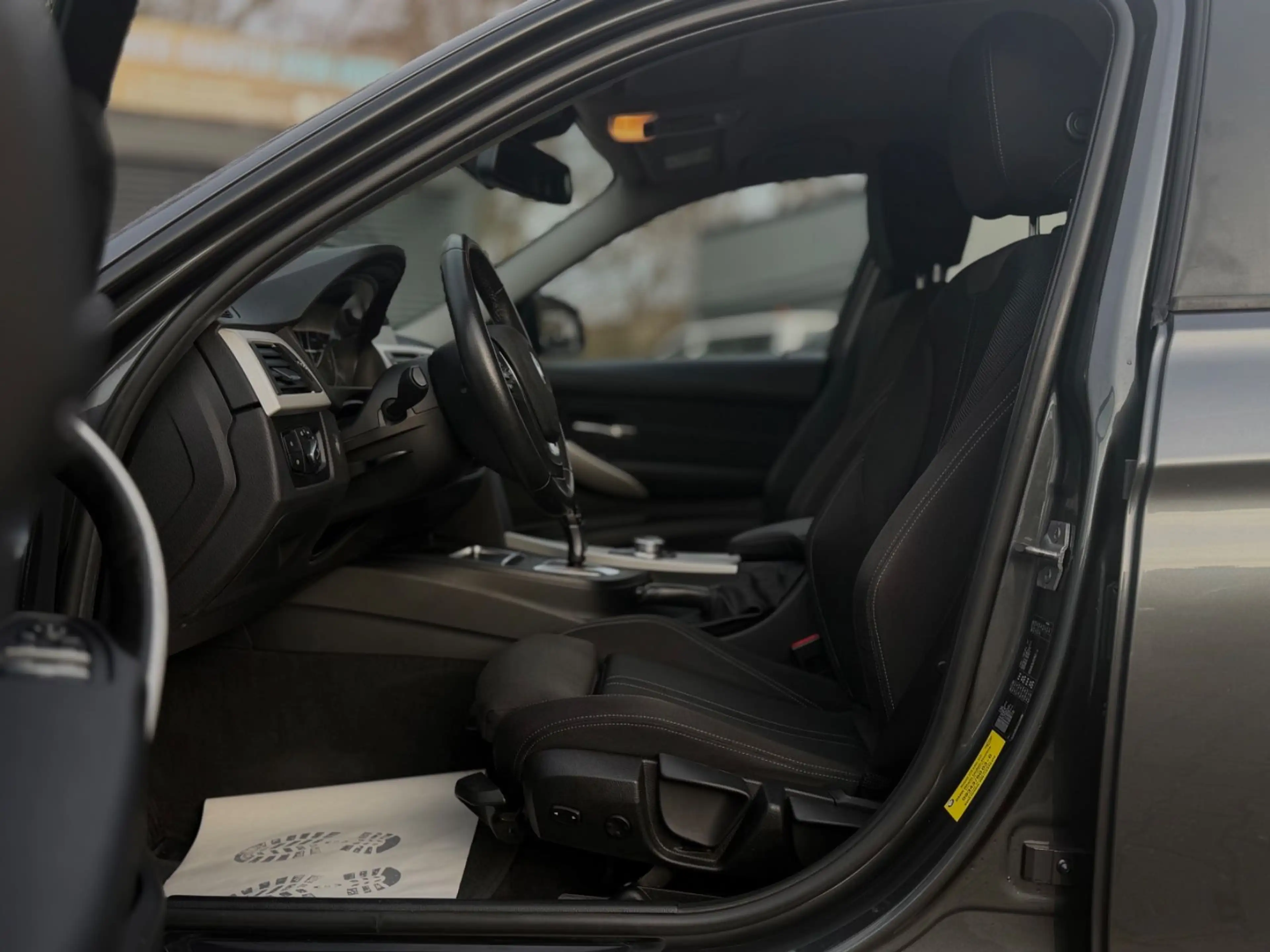 BMW 320 Baureihe 3 Touring 320 i Advantage LED*Navi — photo 13