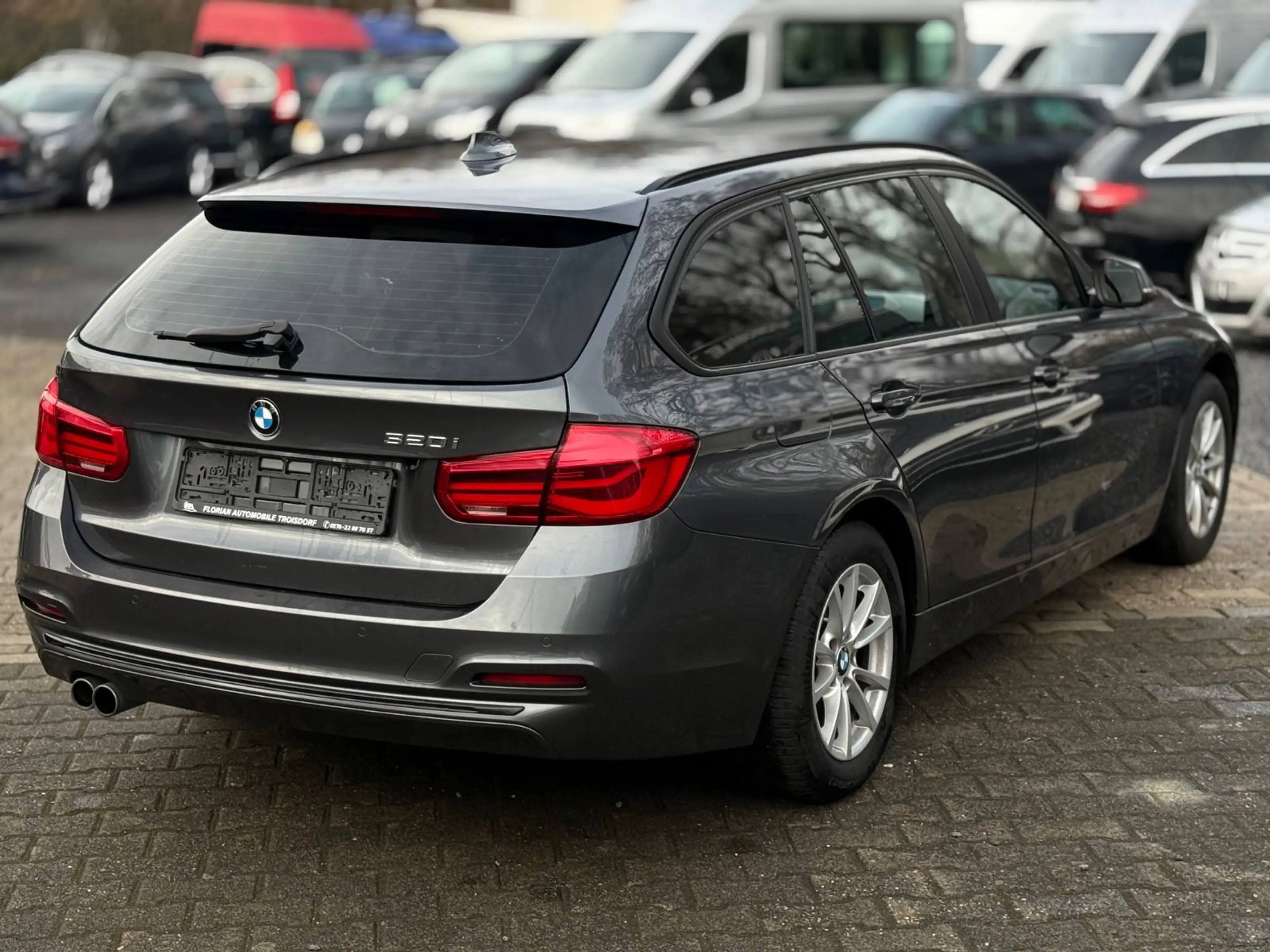BMW 320 Baureihe 3 Touring 320 i Advantage LED*Navi — photo 11
