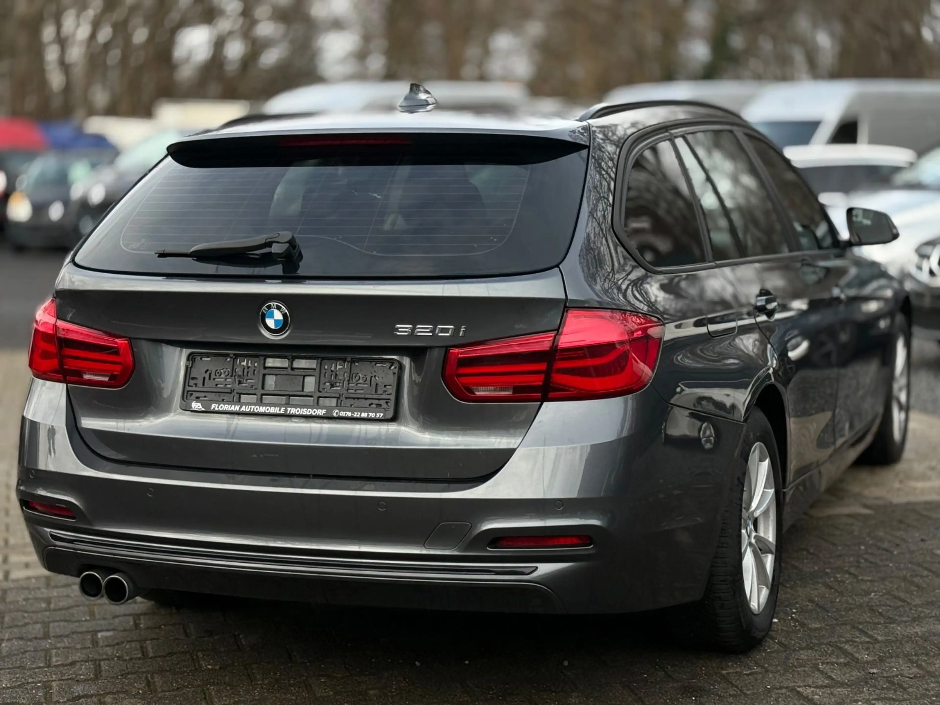 BMW 320 Baureihe 3 Touring 320 i Advantage LED*Navi — photo 10