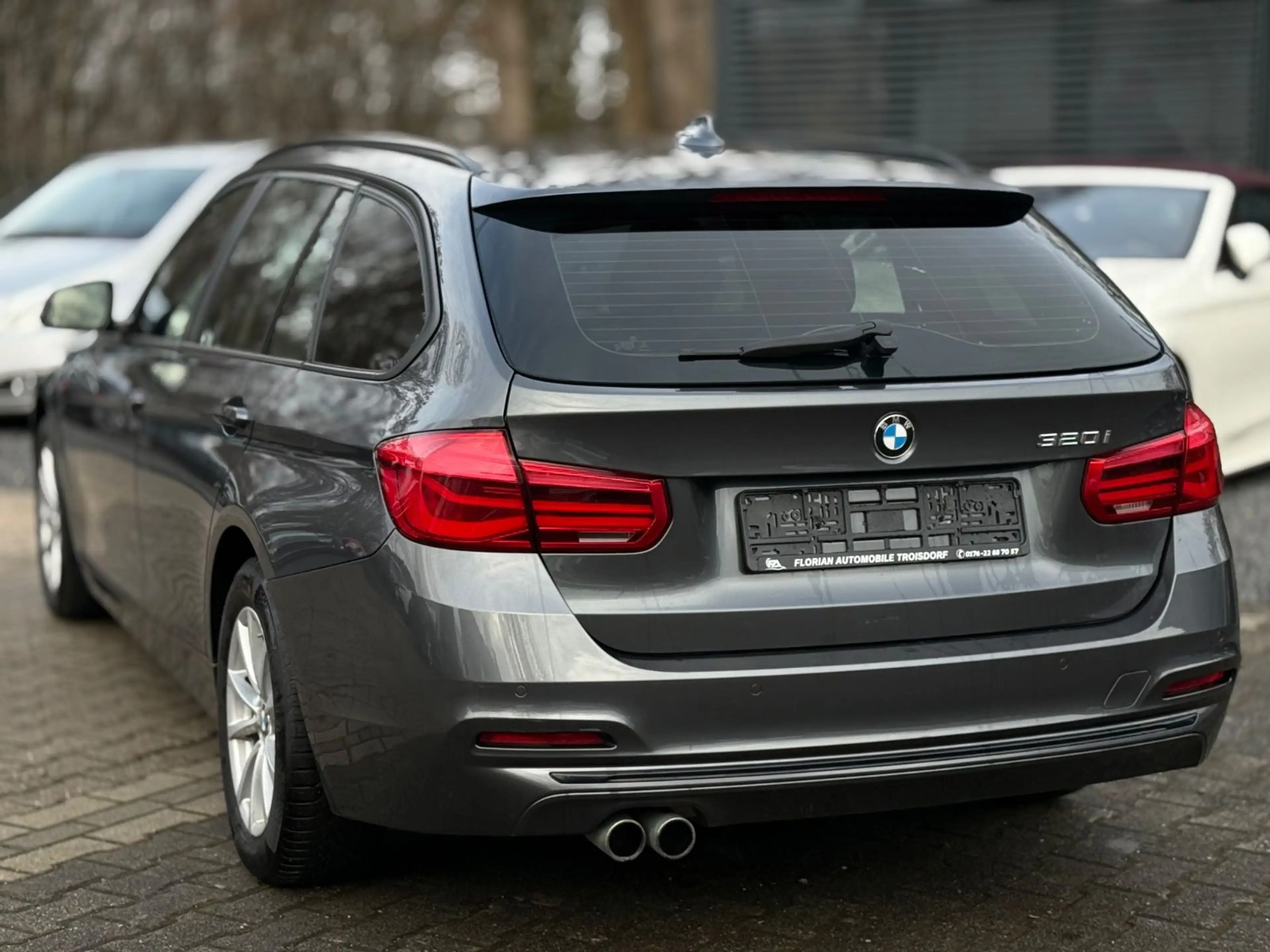 BMW 320 Baureihe 3 Touring 320 i Advantage LED*Navi — photo 7