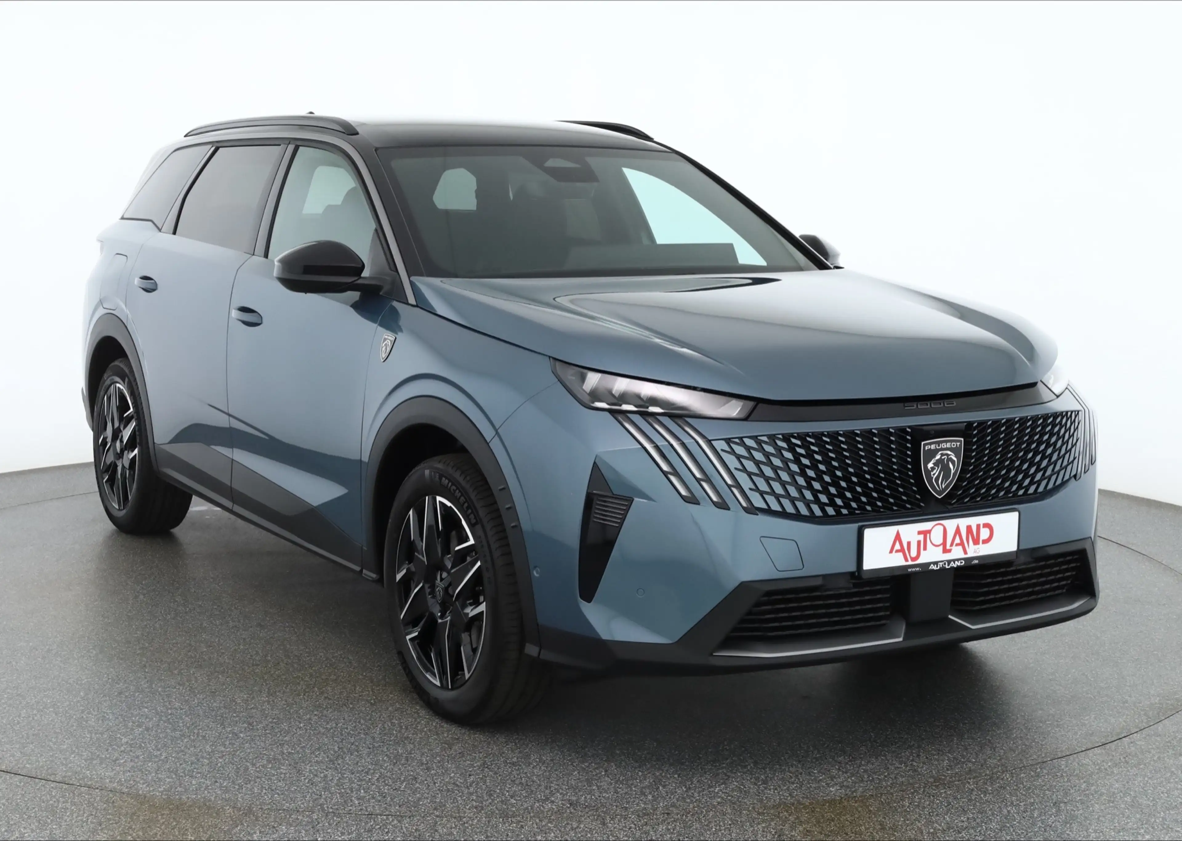 Peugeot 5008 GT Exclusive 1.2 Hybrid Aut. LED ACC Navi 360 — photo 7
