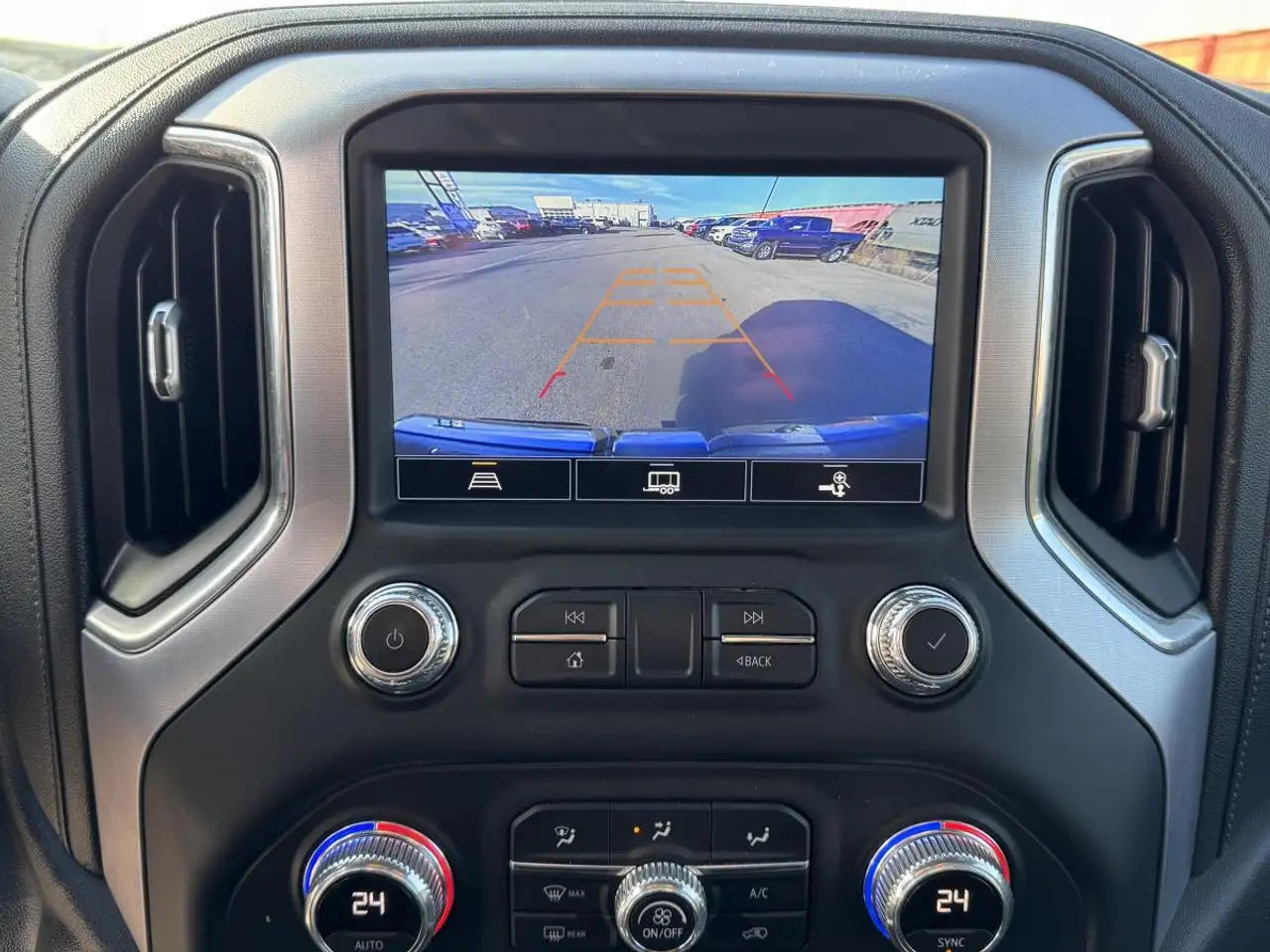 GMC Sierra 1500 снимка GMC Sierra 1500