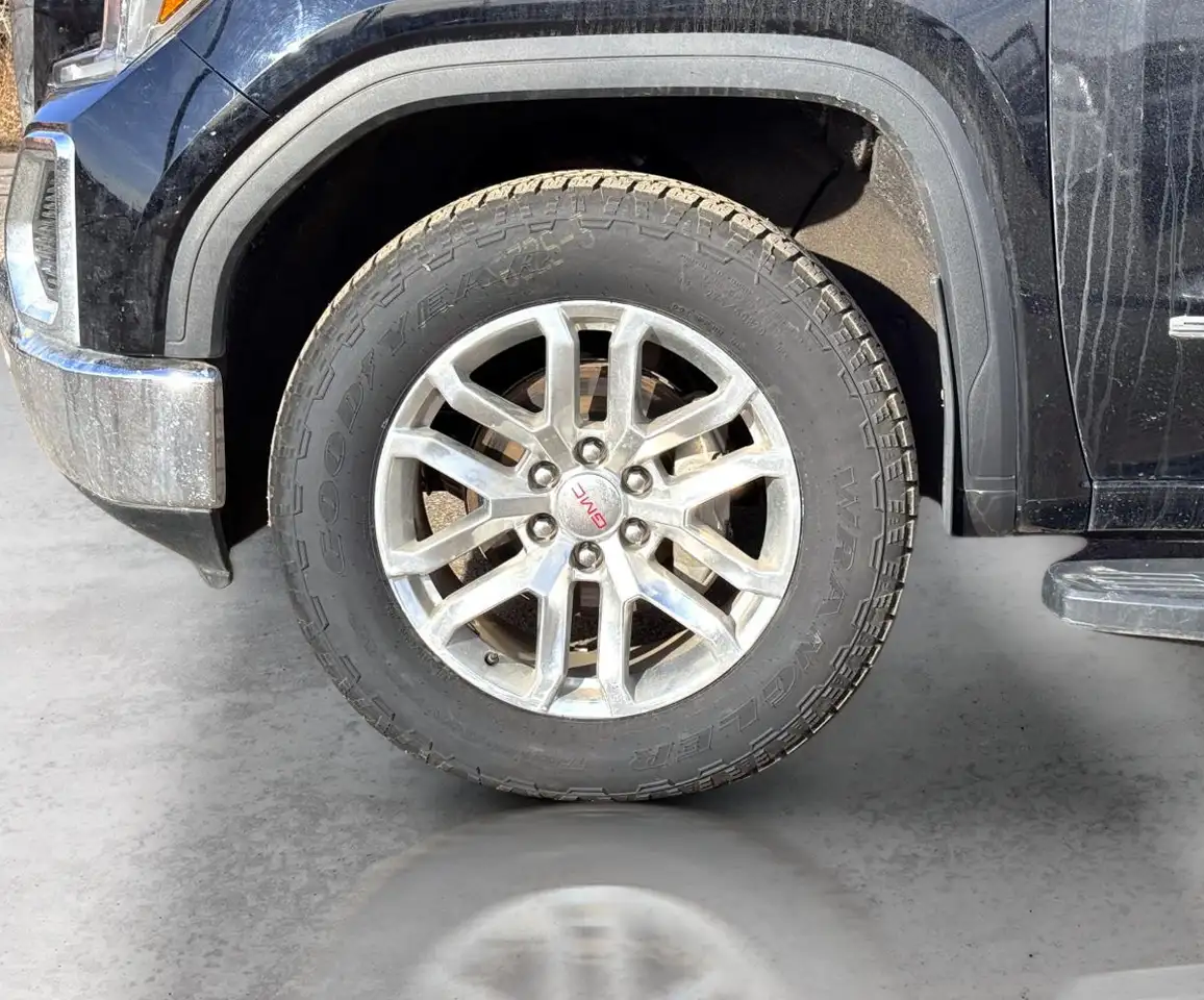 GMC Sierra 1500 снимка GMC Sierra 1500