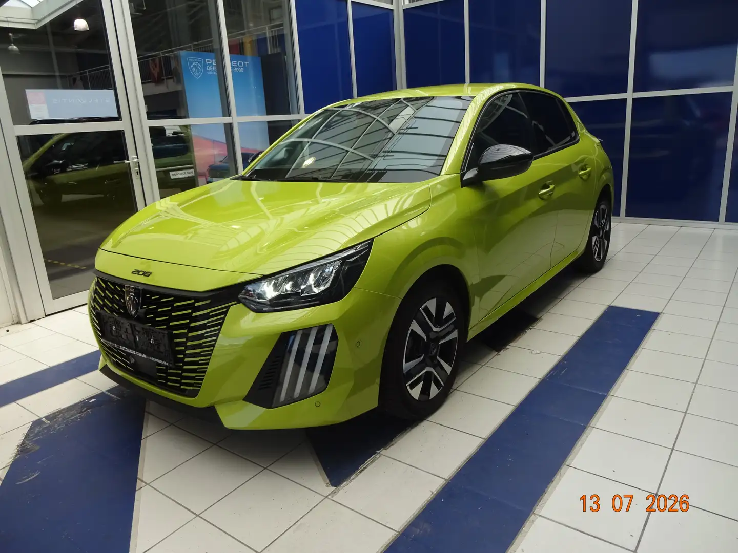 Peugeot 208 Allure Gelb - 2