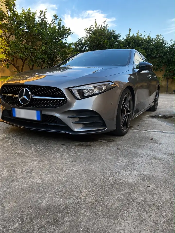 Mercedes-Benz A 180 d Sport Night edition auto — photo 1 of 7