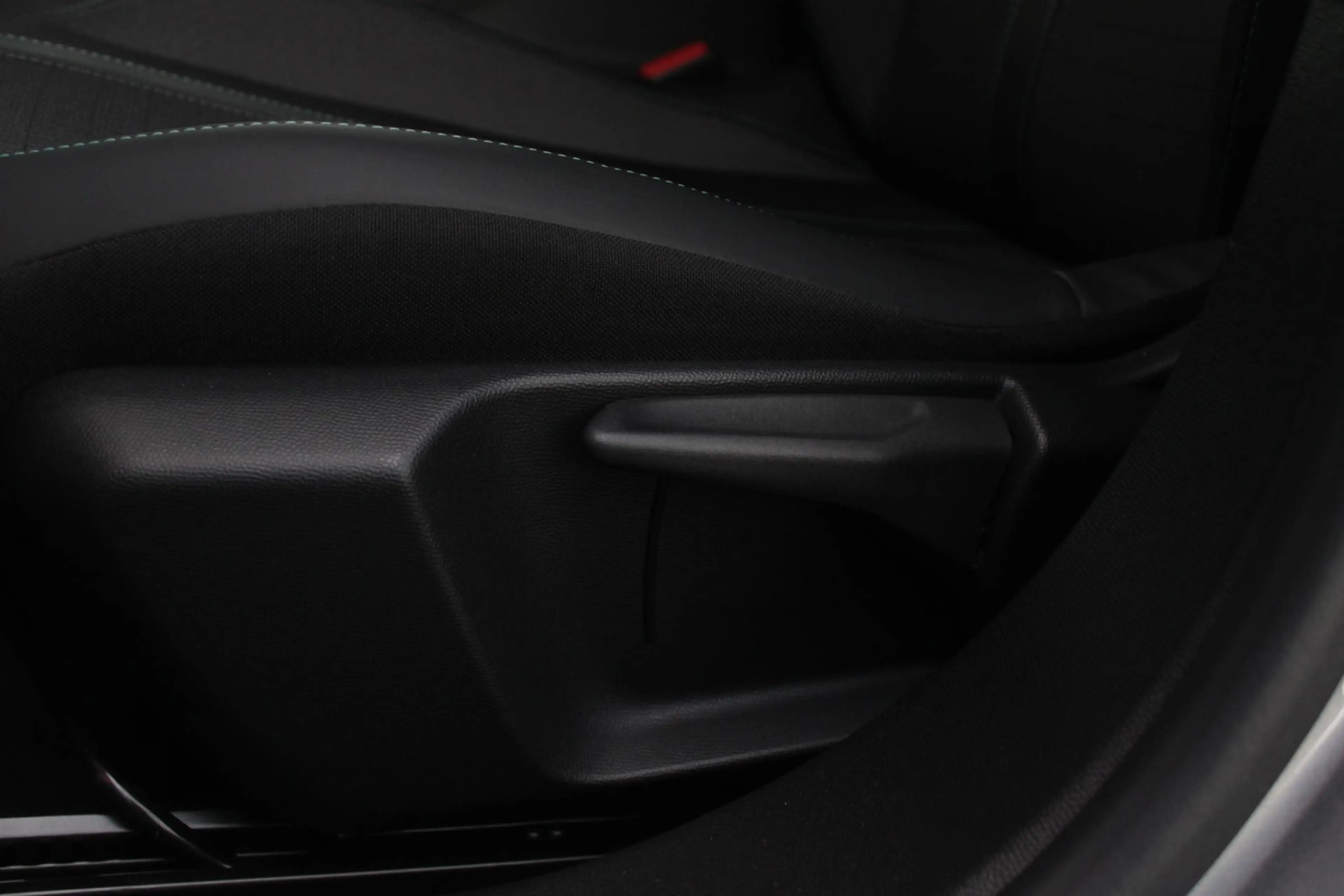 Peugeot 2008 1.2 130PK AUTOMAAT ALLURE PACK | TREKHAAK | ADAPTI — photo 26