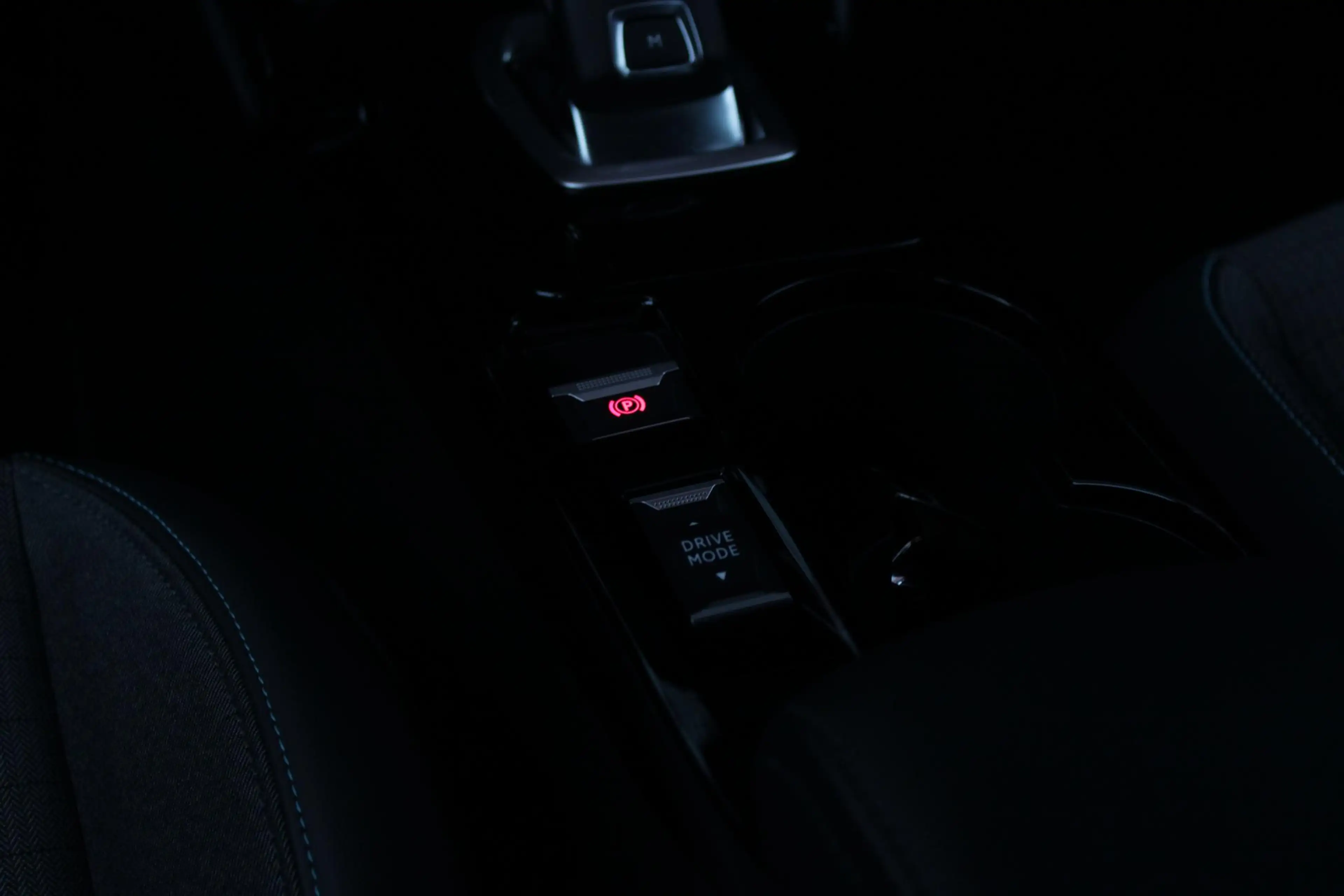 Peugeot 2008 1.2 130PK AUTOMAAT ALLURE PACK | TREKHAAK | ADAPTI — photo 31