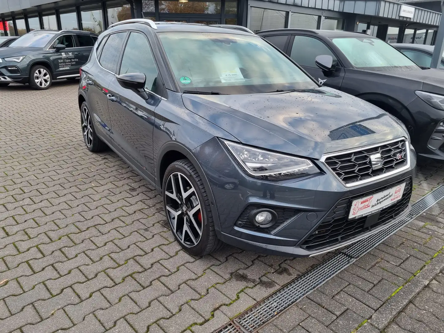 SEAT Arona FR Gris - 2
