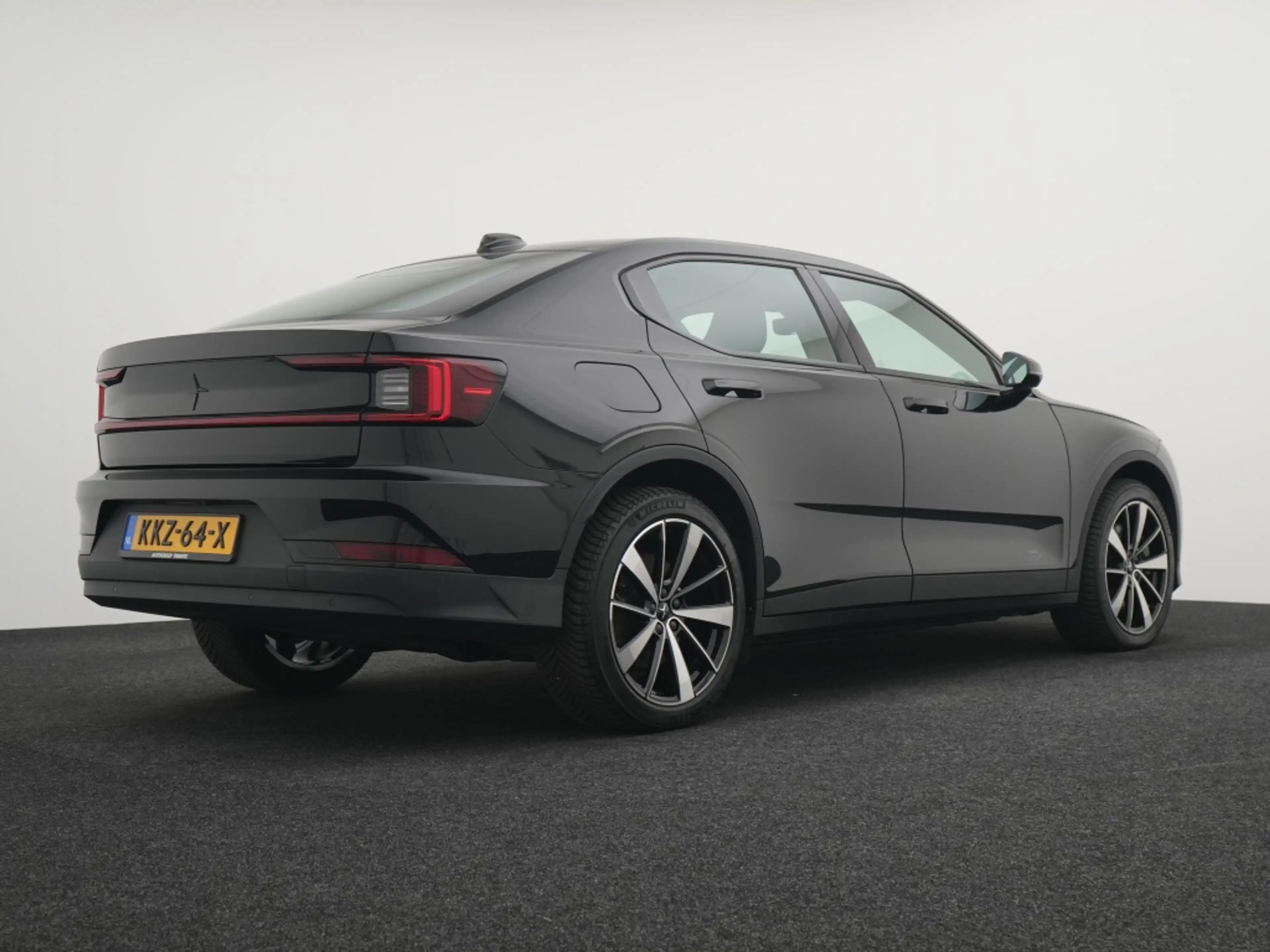 Polestar 2 Standard Range Single Motor 63kWh | Private lease — photo 2