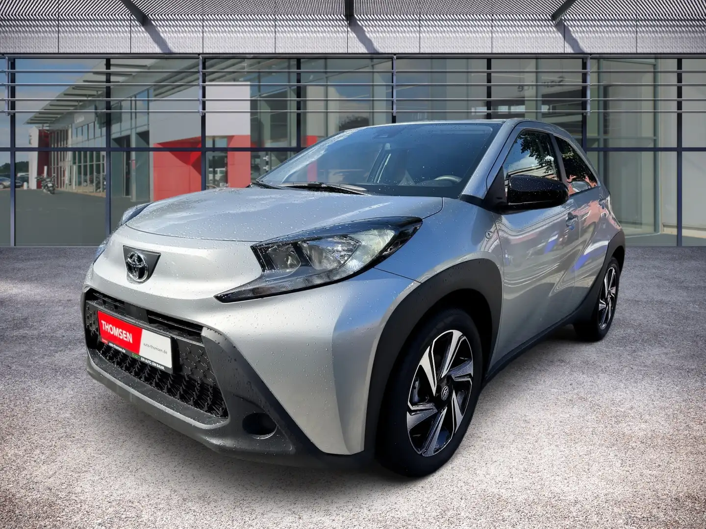 Toyota Aygo 1.0 Play ACC Navi Fernlichtass. Kam. Ezüst - 2