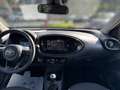 Toyota Aygo 1.0 Play ACC Navi Fernlichtass. Kam. Ezüst - thumbnail 14