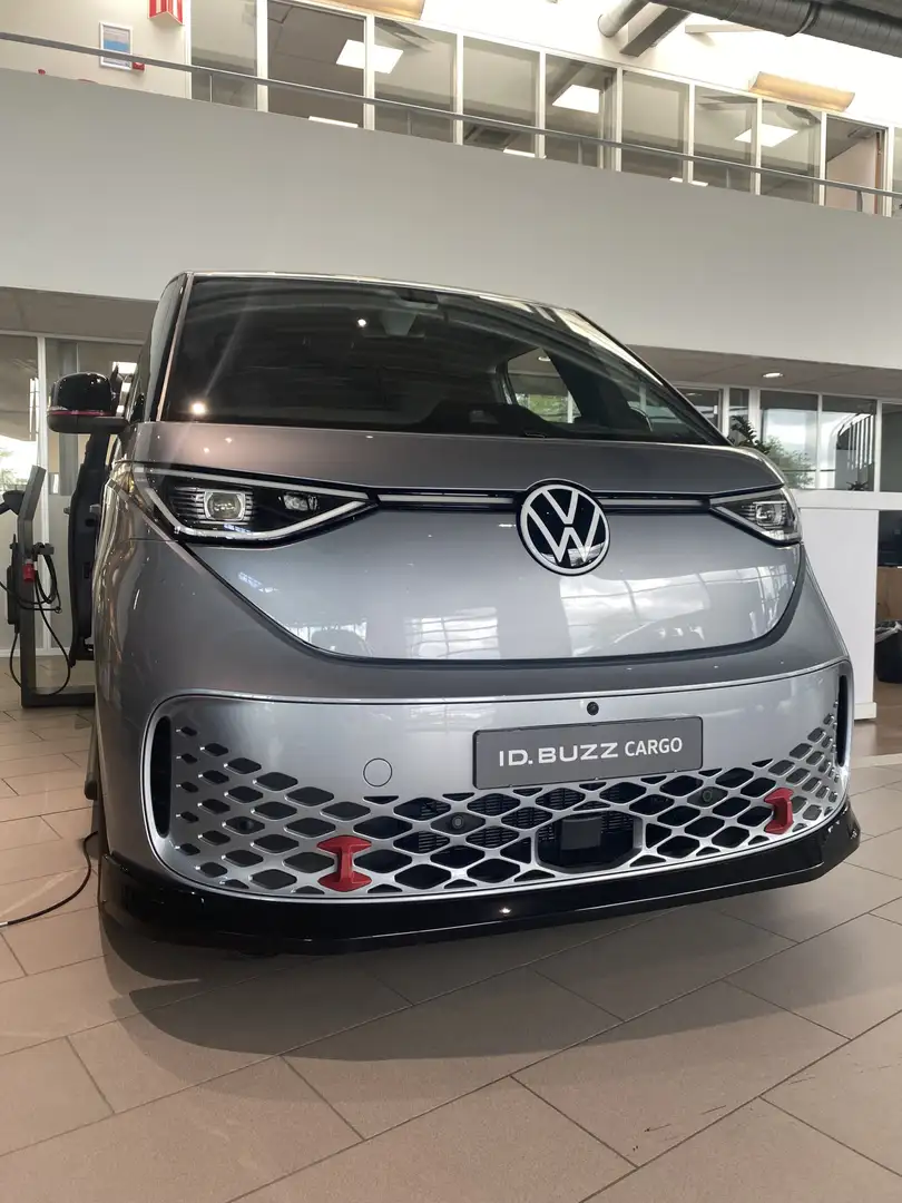 Volkswagen ID. Buzz Cargo Bulli edition 79 kWh 210kW 286PK met stylingpakket Zilver - 2