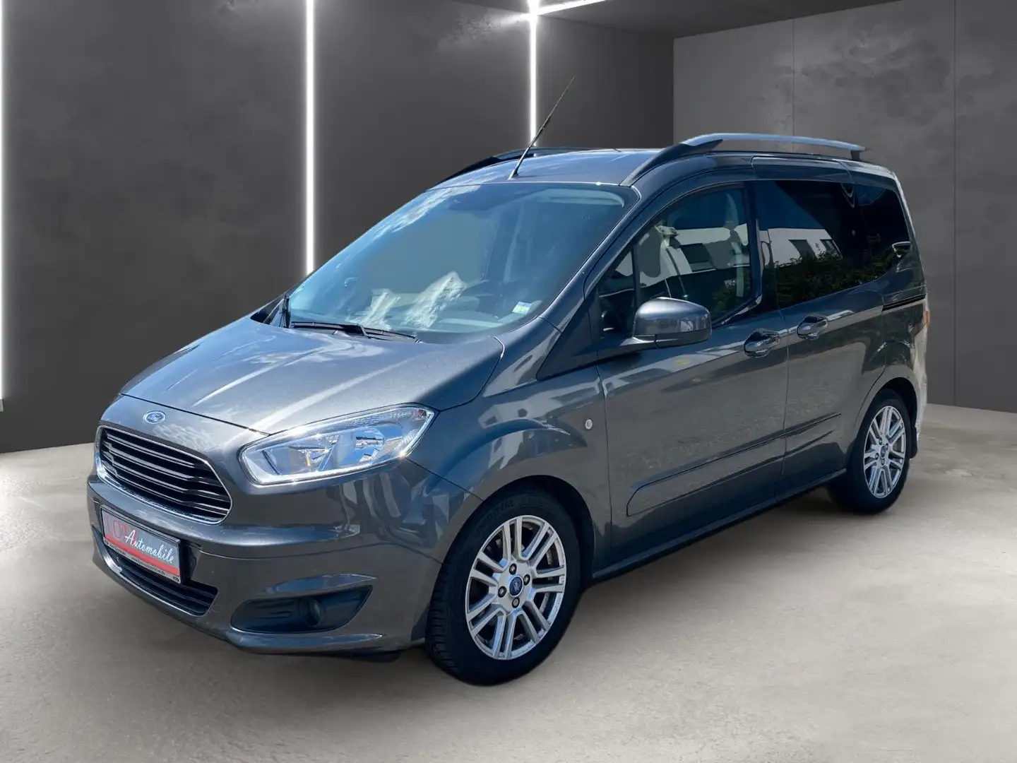 Ford Tourneo Courier Titanium 1.Hand Grau - 2