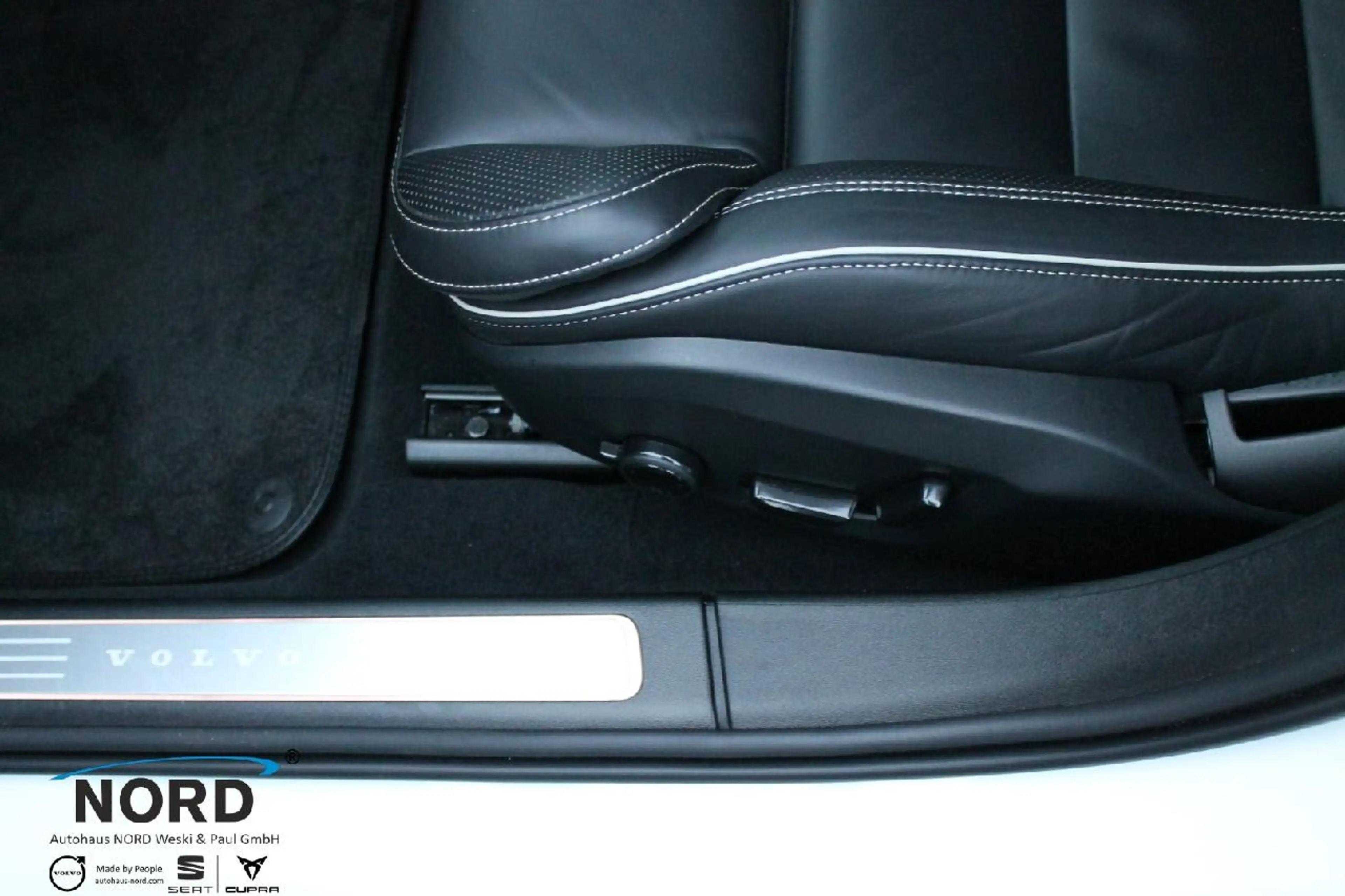 Volvo V90 B4D Gaer. Plus Bright/Sportsitze/GSD — photo 14