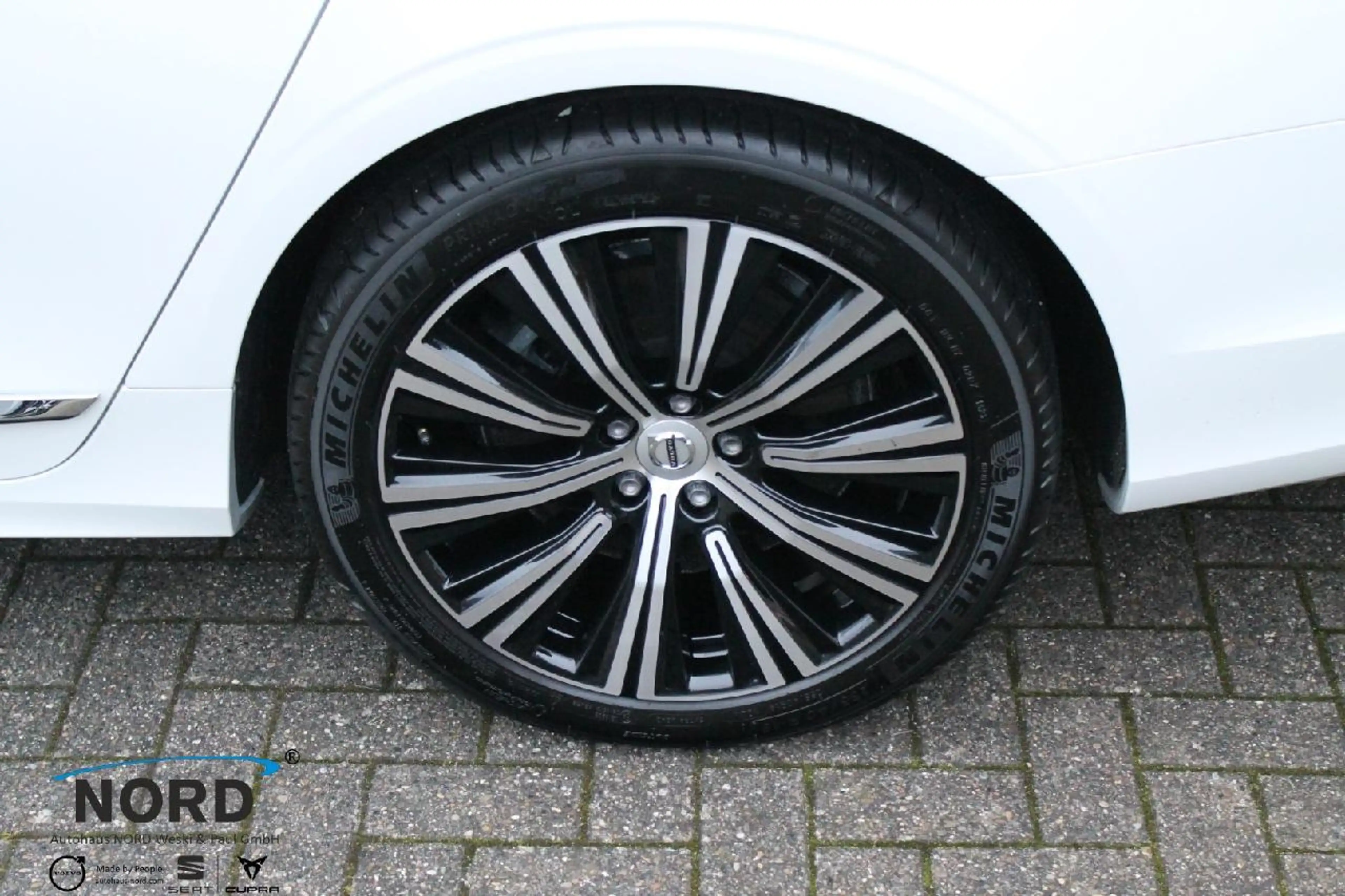 Volvo V90 B4D Gaer. Plus Bright/Sportsitze/GSD — photo 5