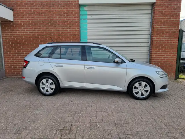 Skoda Fabia view 10