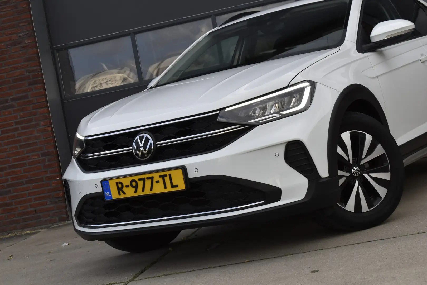 Volkswagen Taigo 1.0 TSI Life Business Camera - Carplay - Cruise - Wit - 2