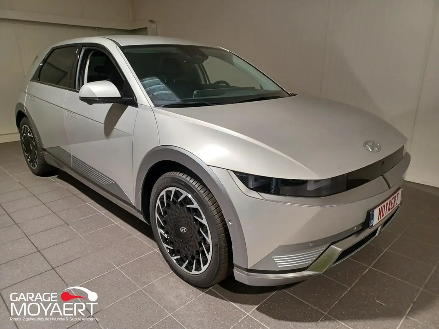 Hyundai IONIQ 5 77 kWh AWD Balance 20" | -29% + 3 JAAR GRATIS ONDE Goud - 2
