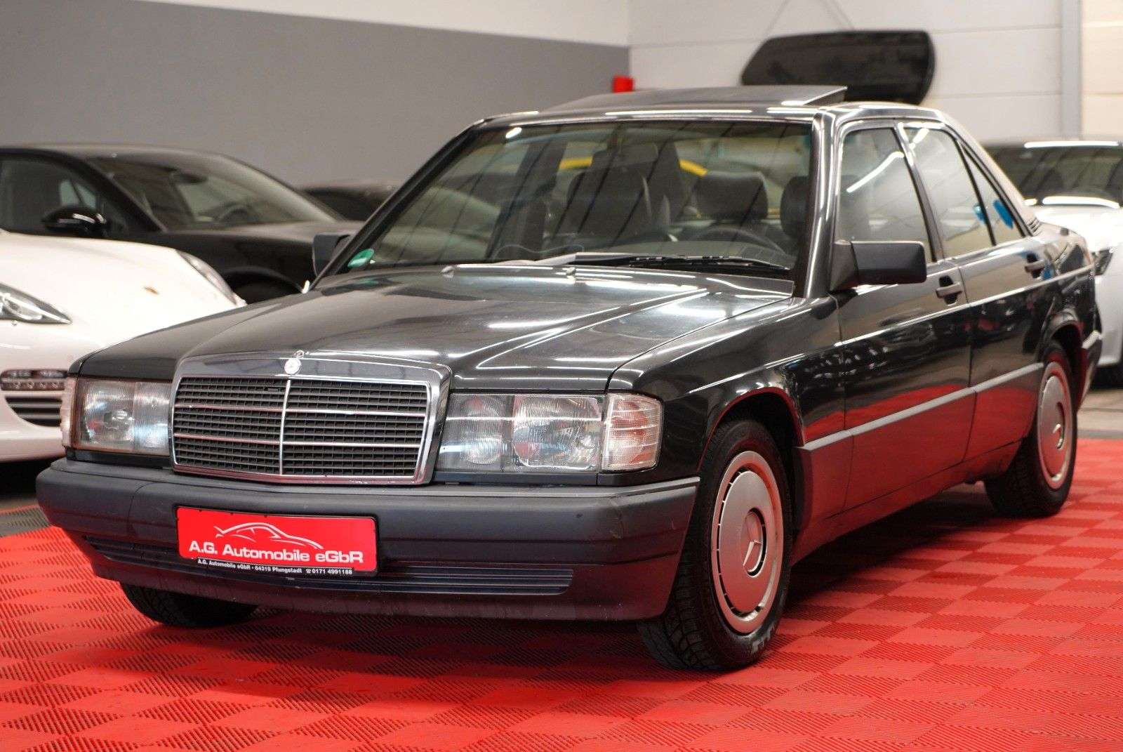 Second hand Mercedes Benz 190 2.0