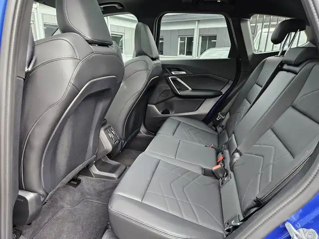 BMW X1 view 9