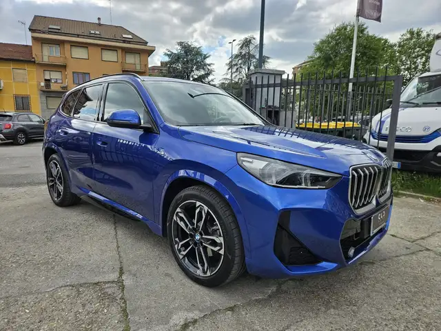 BMW X1 view 3