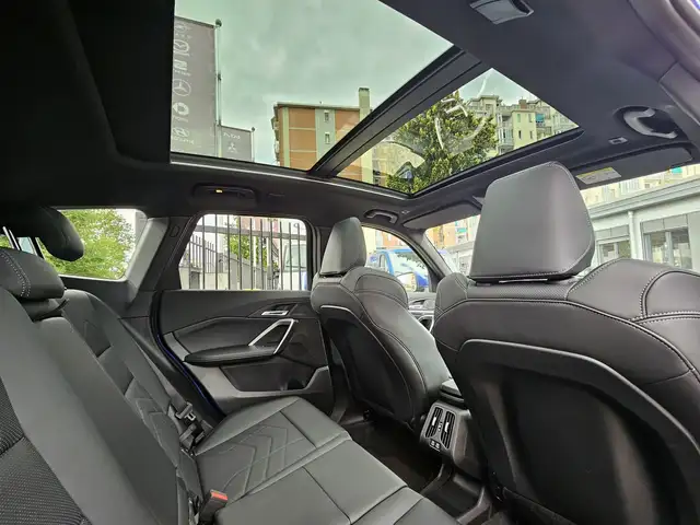 BMW X1 view 14