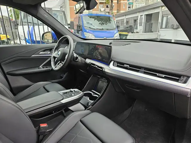 BMW X1 view 11