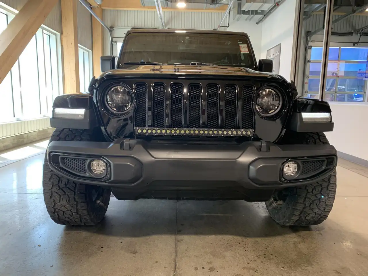 Jeep Wrangler снимка Jeep Wrangler