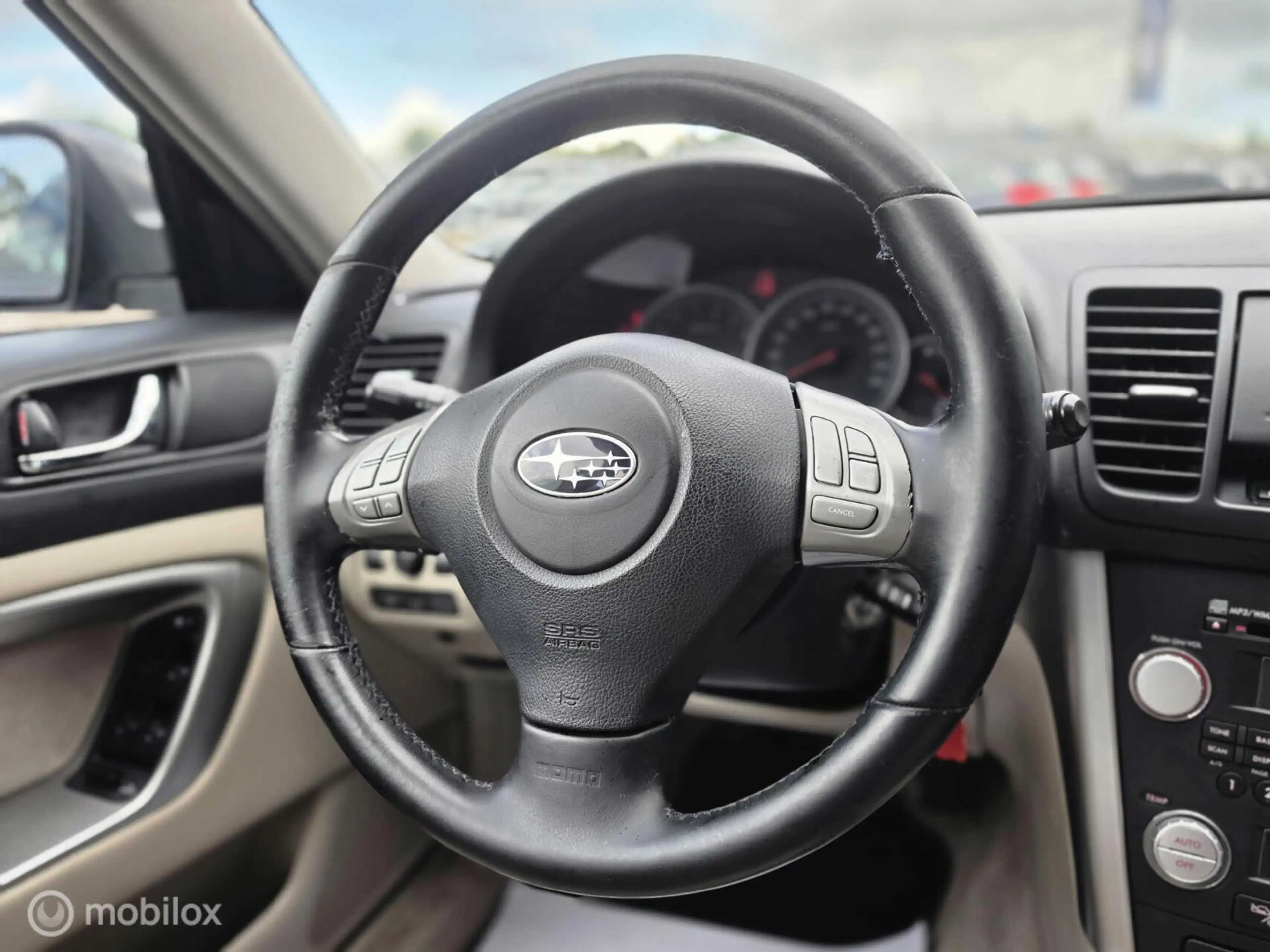 Subaru Legacy Touring Wagon 2.5i Exclusive Edition — photo 15