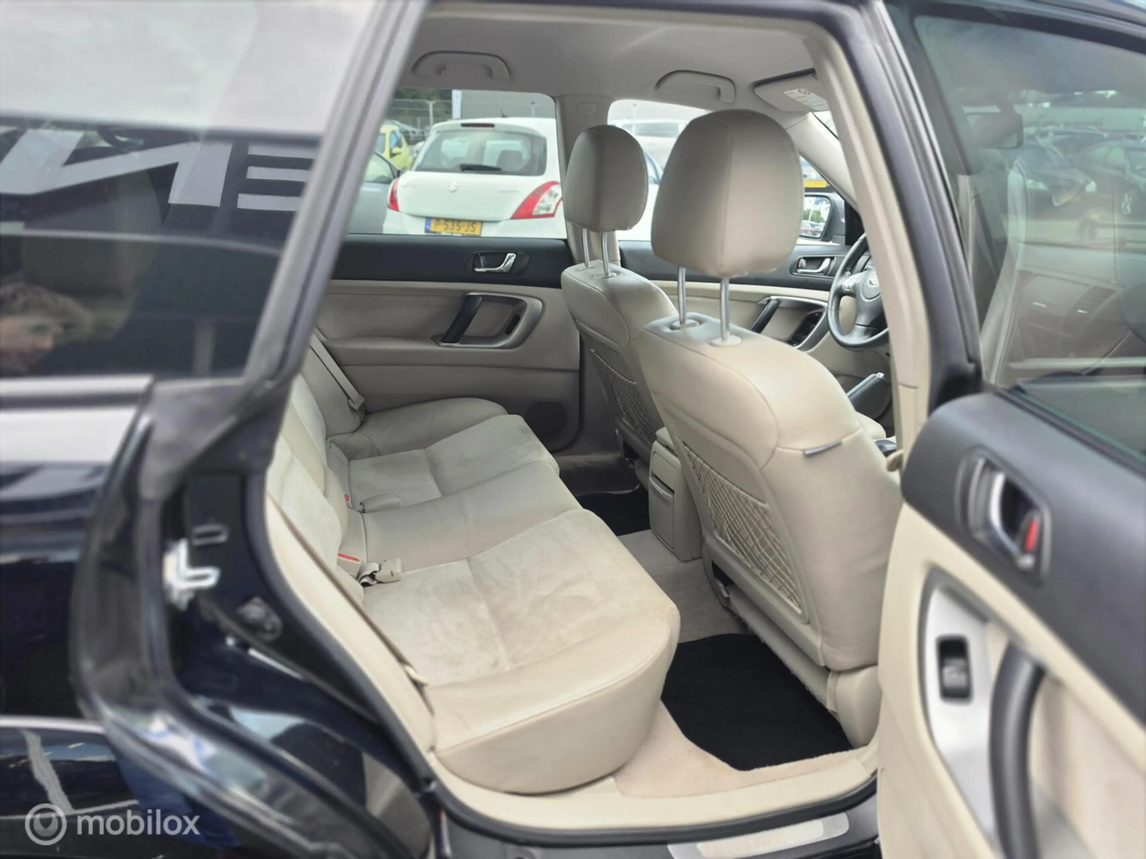 Subaru Legacy Touring Wagon 2.5i Exclusive Edition — photo 14