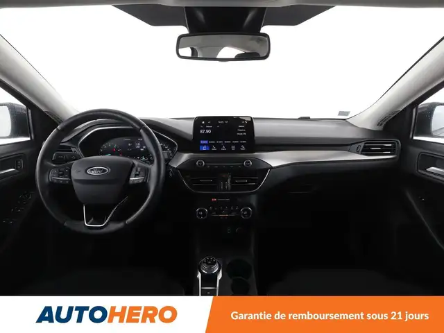 Ford Focus view 12