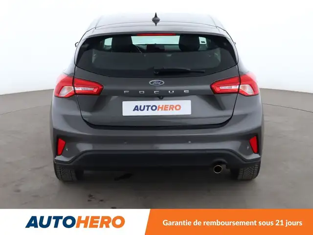 Ford Focus view 5