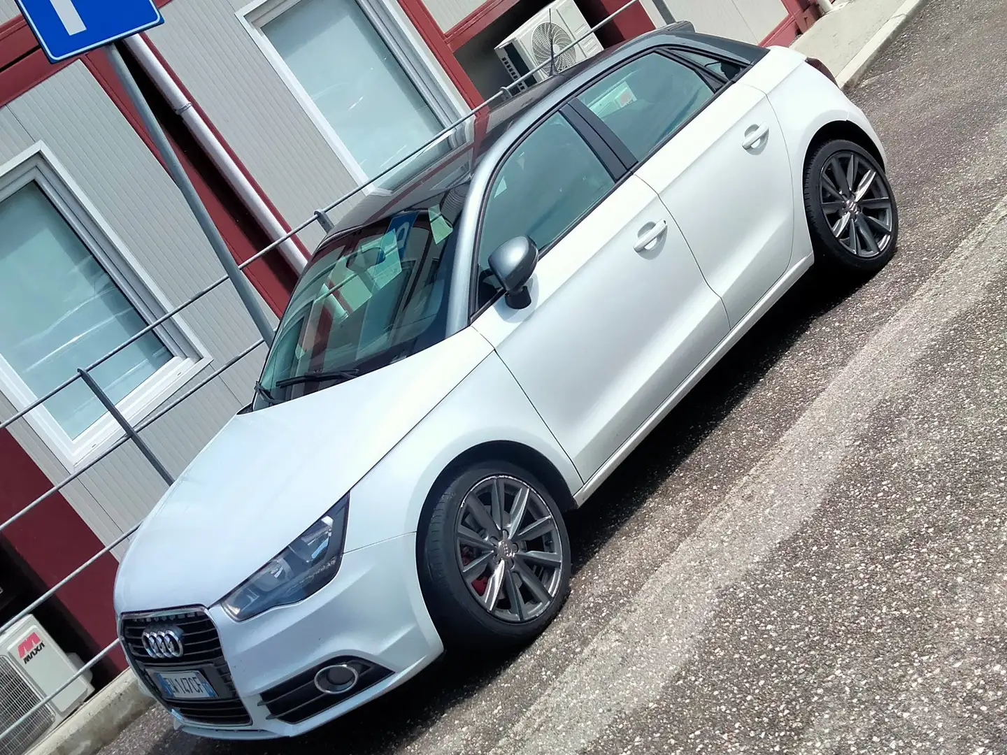 Audi A1 A1 I 2010 Sportback 2.0 tdi Ambition 143cv Bianco - 1