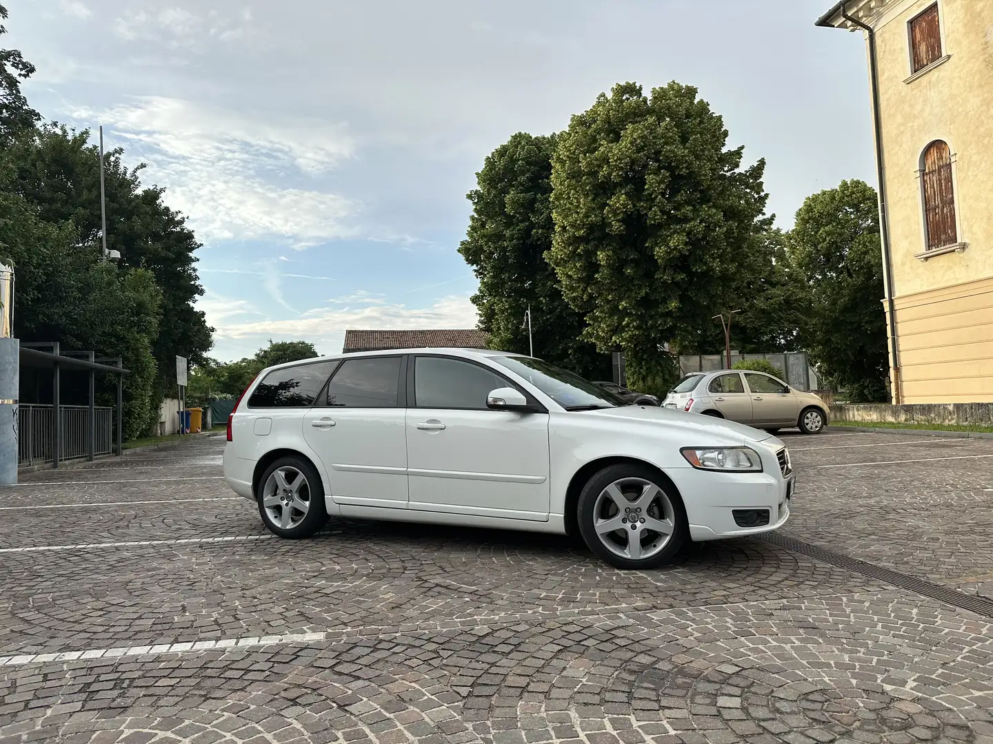 Volvo V50 1.6 d2 drive Polar Plus 115cv - 2