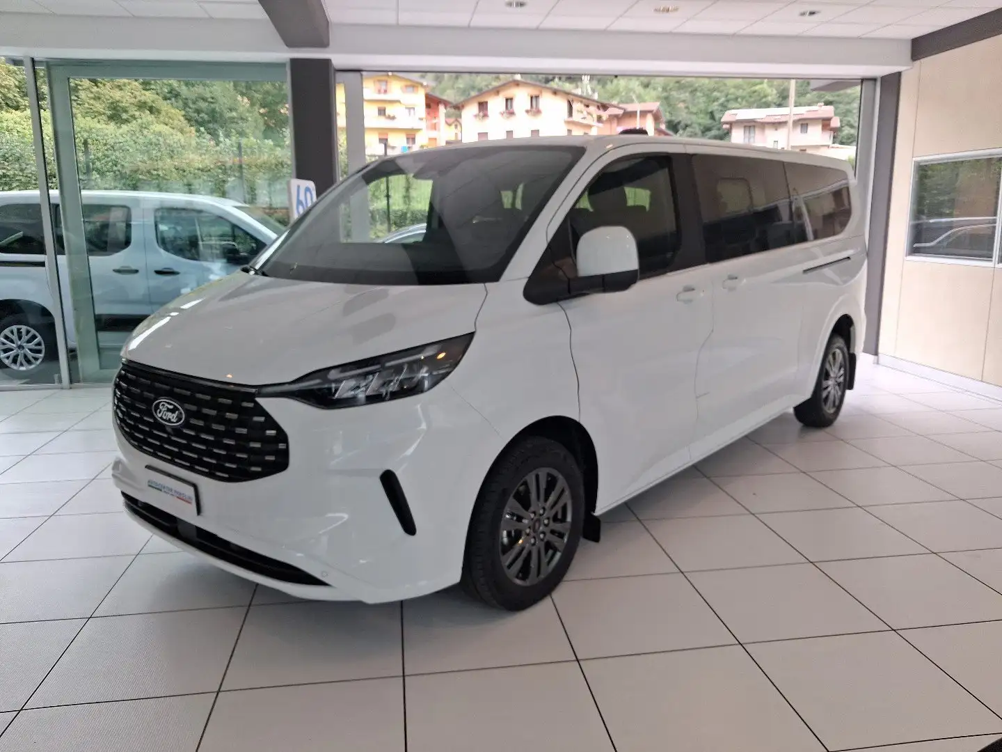 Ford Tourneo Custom Tourneo Custom 320 2.0 EcoBlue 170CV aut. PL Tita Blanc - 1