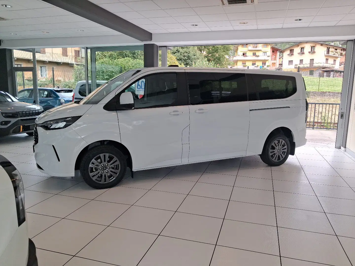 Ford Tourneo Custom Tourneo Custom 320 2.0 EcoBlue 170CV aut. PL Tita Blanc - 2