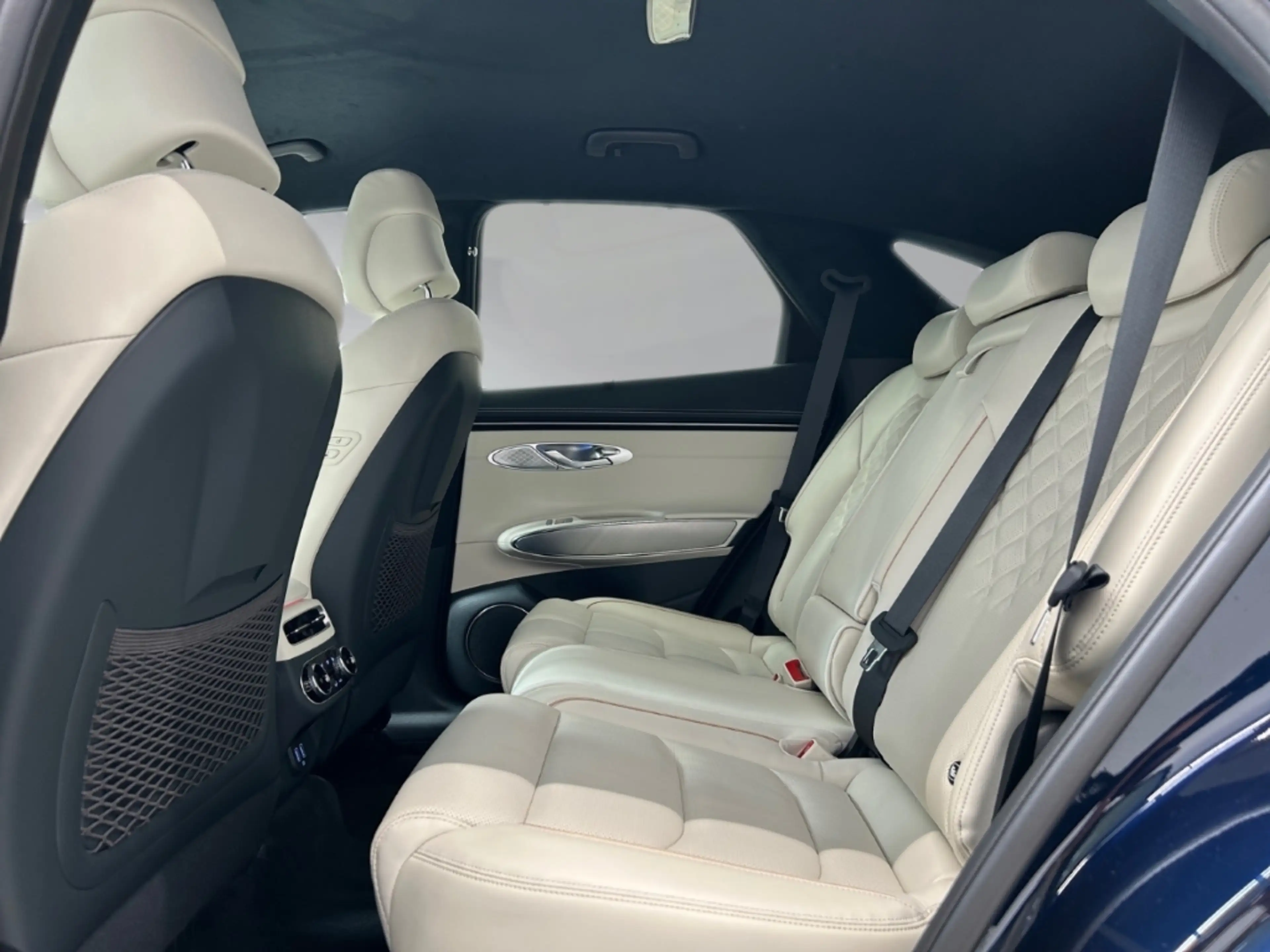 Genesis GV70 Sport Electrified 4WD AD Leder Memory Sitze LED AC — photo 14