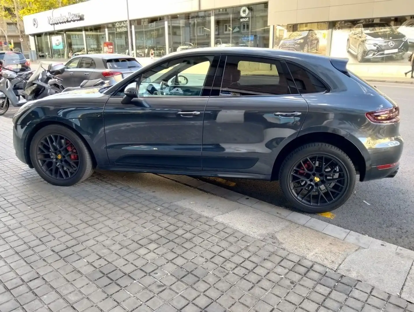 Porsche Macan GTS Gris - 2