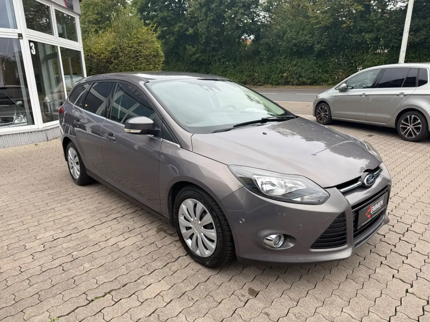 Ford Focus Turnier Titanium Braun - 2