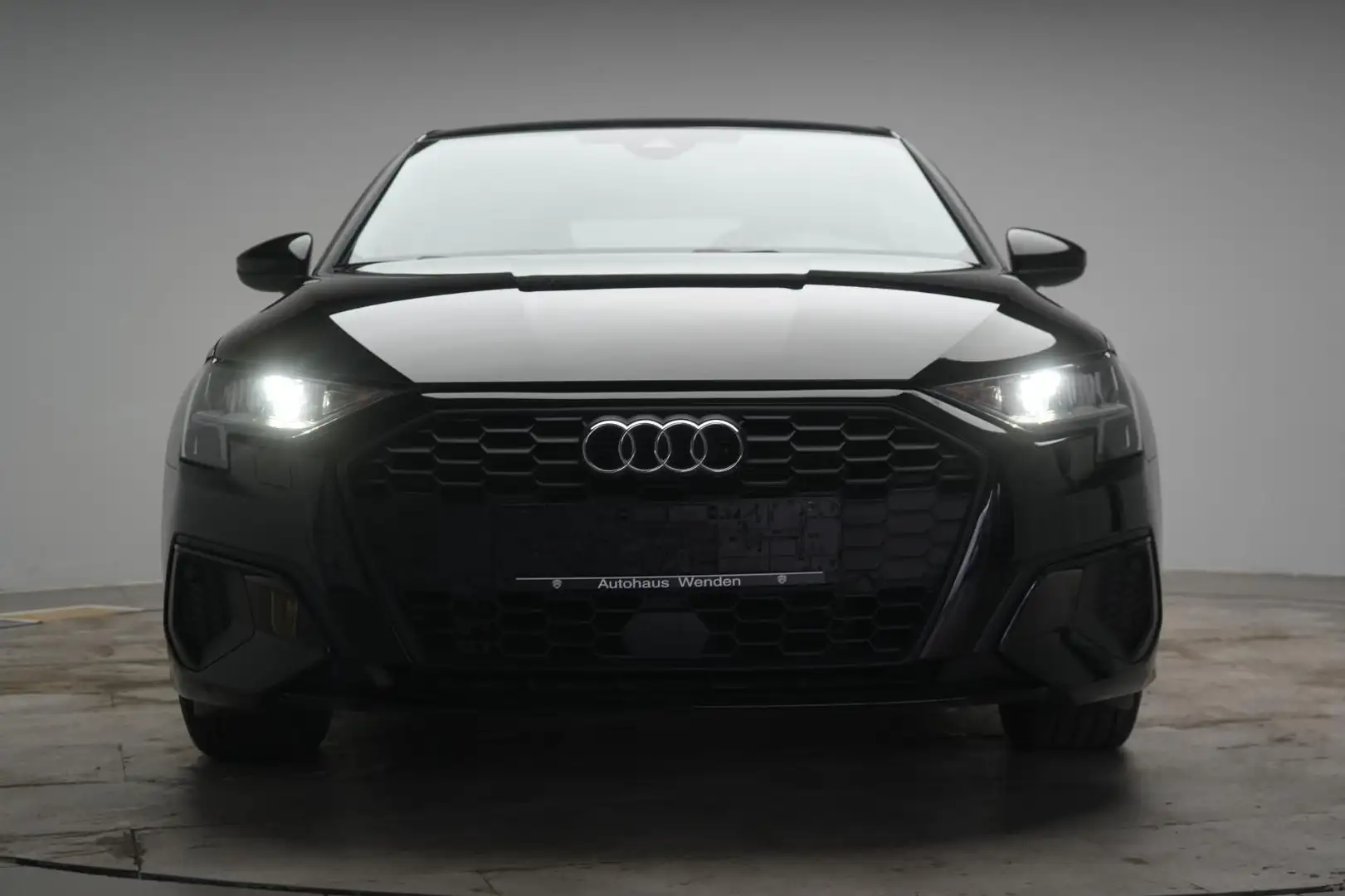 Audi A3 35 TFSI Sportback CarPlay/ACC/Virtual/Lane Schwarz - 2