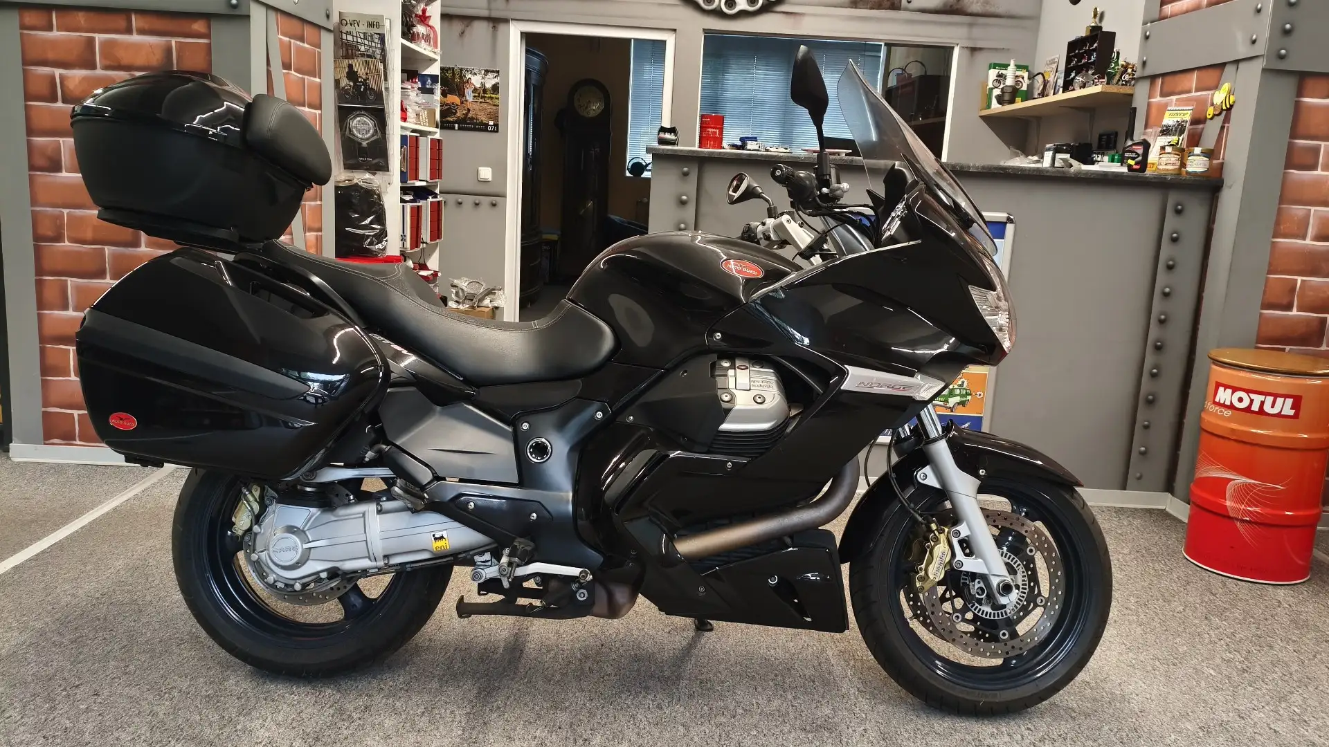 Moto Guzzi Norge 1200 4V ABS Negru - 1