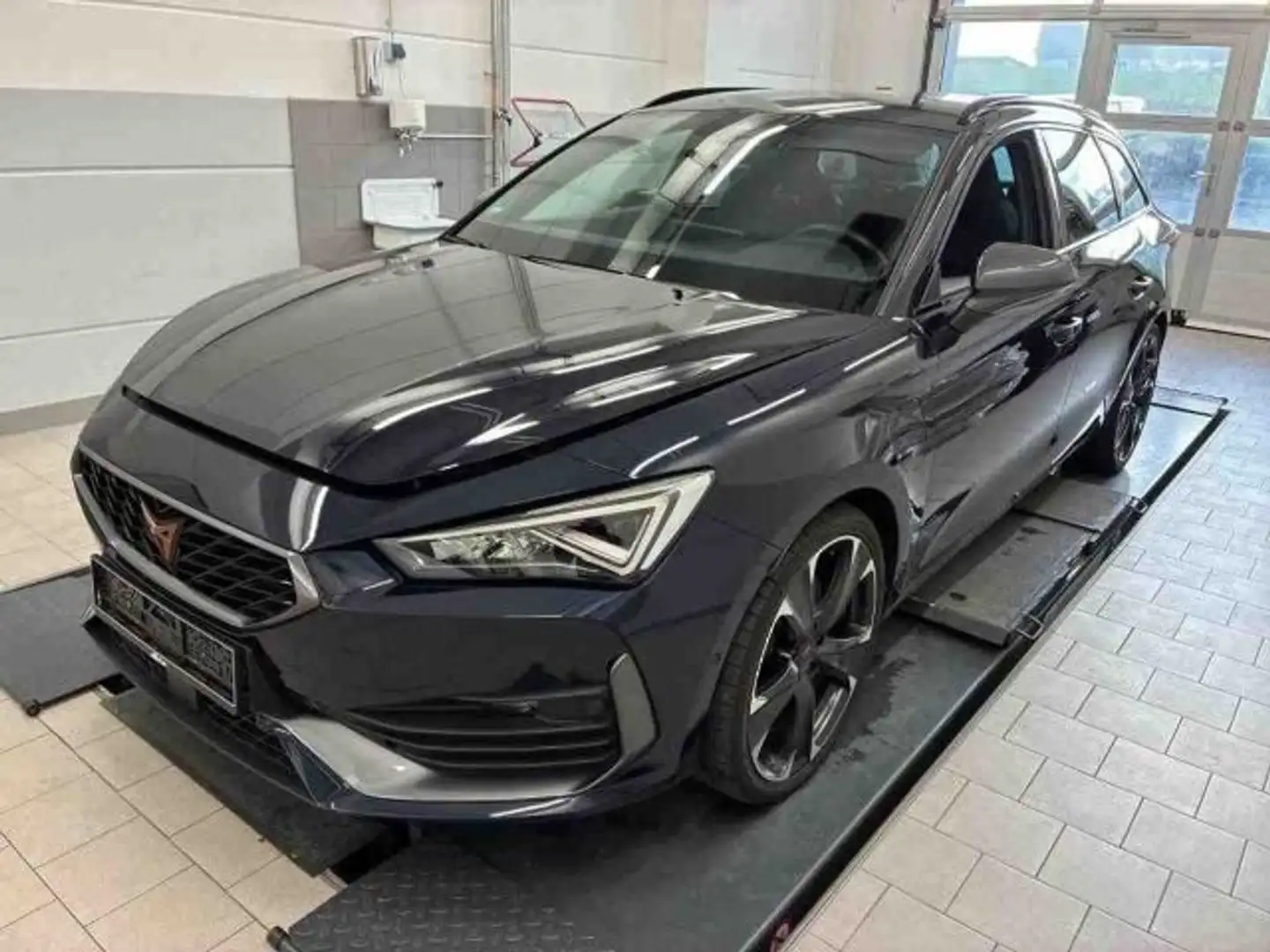 CUPRA Leon ST VZ 1.4 eHybrid LED+NAVI+AHK+DCC+ACC Albastru - 2