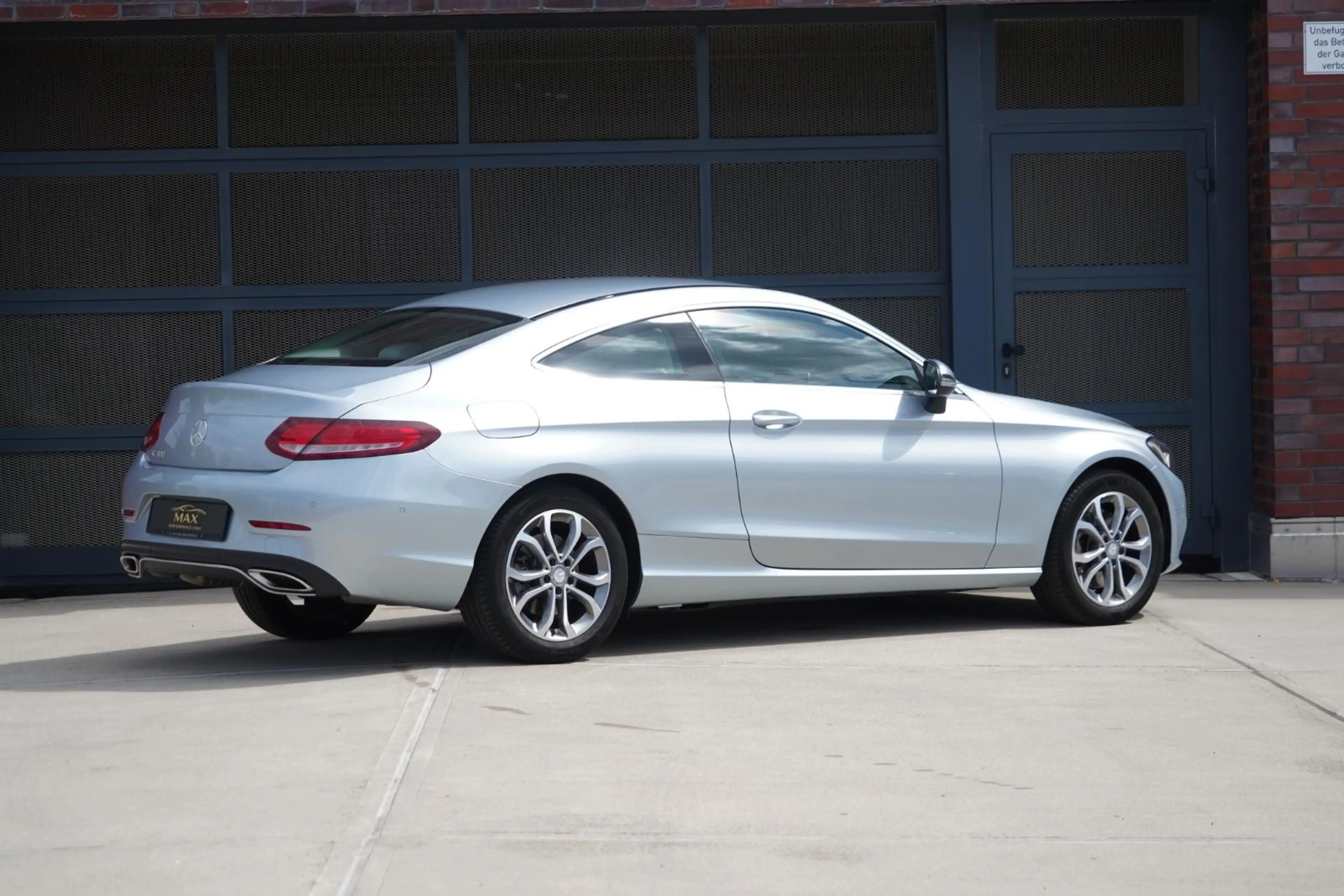 Mercedes-Benz C 300 Coupe 21000km Neuwertig Leder — photo 4