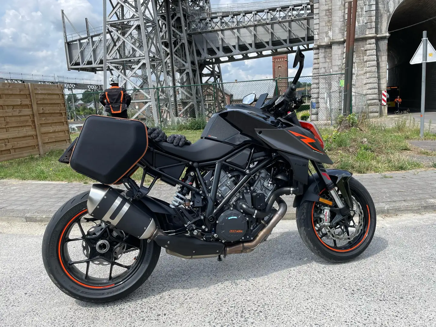 KTM 1290 Super Duke R Černá - 1