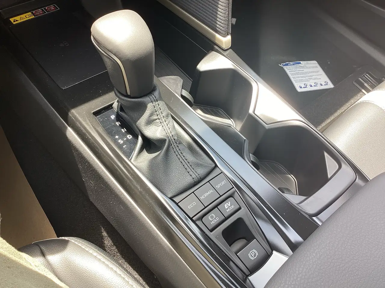 Toyota Camry снимка Toyota Camry