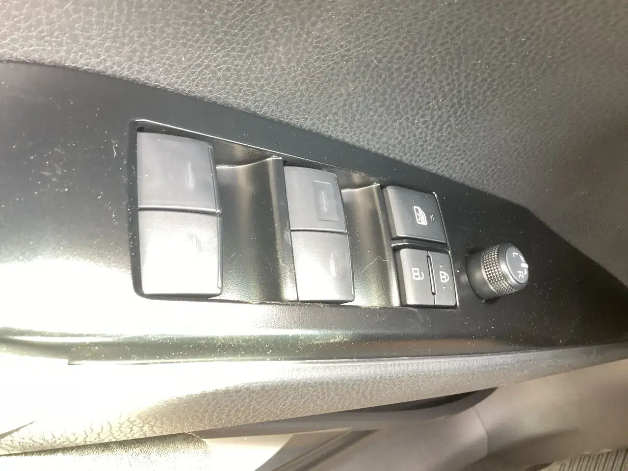 Toyota Camry снимка Toyota Camry